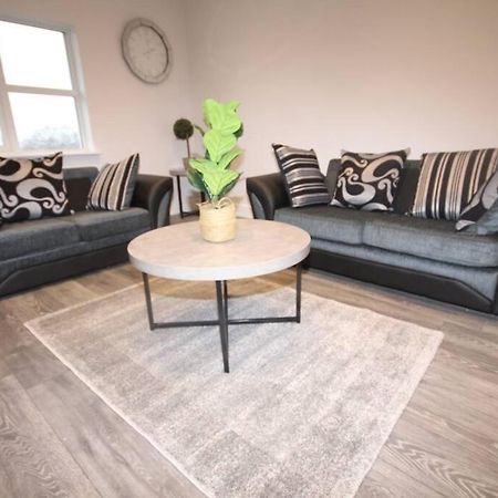 Great West Road Apartments Flat D Лондон Екстер'єр фото