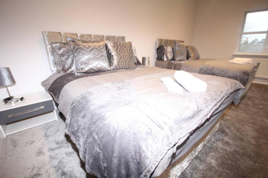 Great West Road Apartments Flat D Лондон Екстер'єр фото