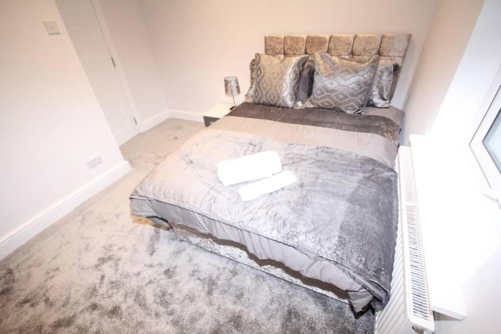 Great West Road Apartments Flat D Лондон Екстер'єр фото
